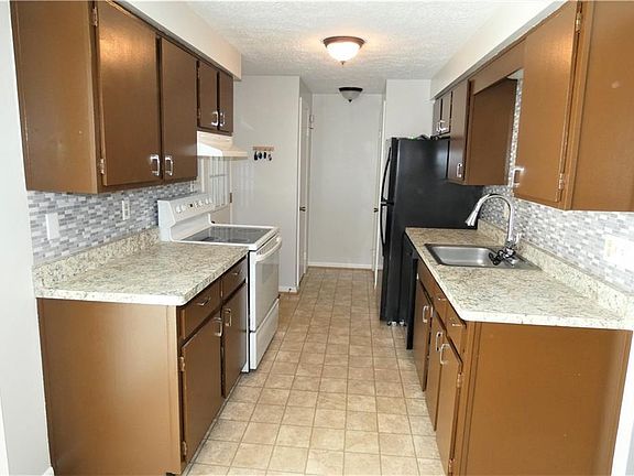 5th image of 114 Greenway Blvd