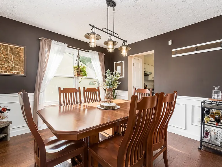 W Hull Dr — Photo 25