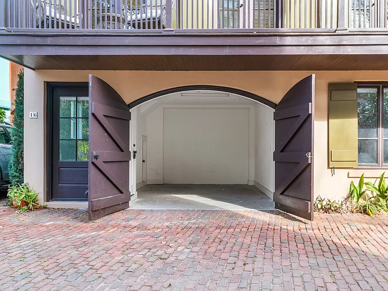 16 Catfiddle St — Photo 39