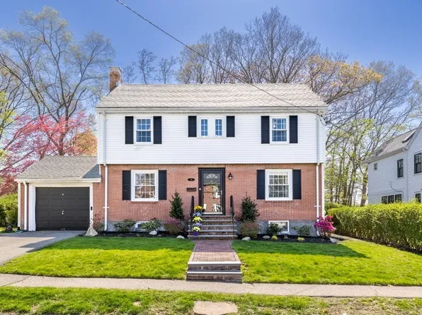 70 Gulliver St, Milton, MA 02186