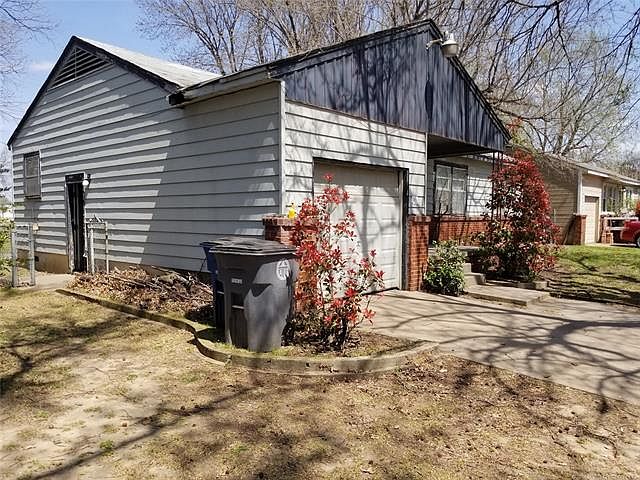 2nd image of 9309 E 3rd Pl