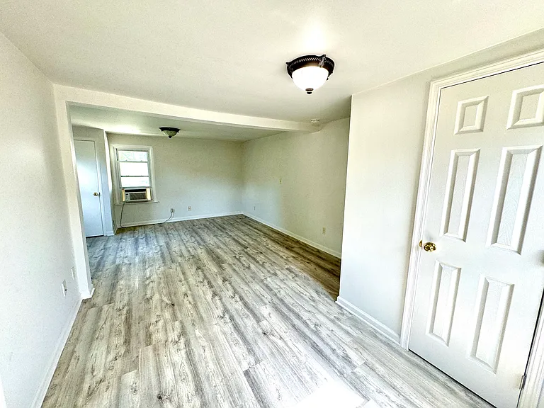 35 Lathrop Ave #3 — Photo 17