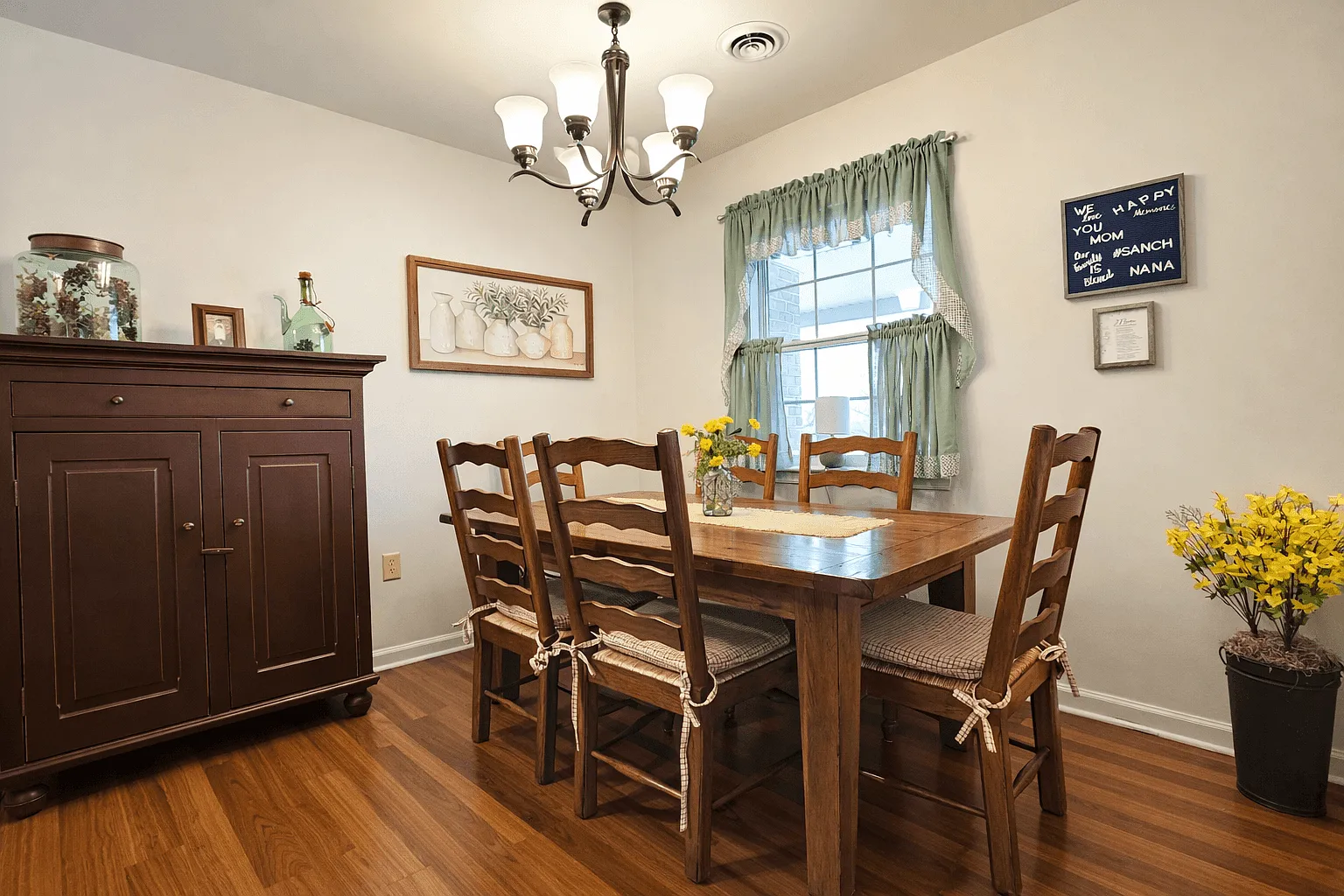 Oak Meadows — Photo 4