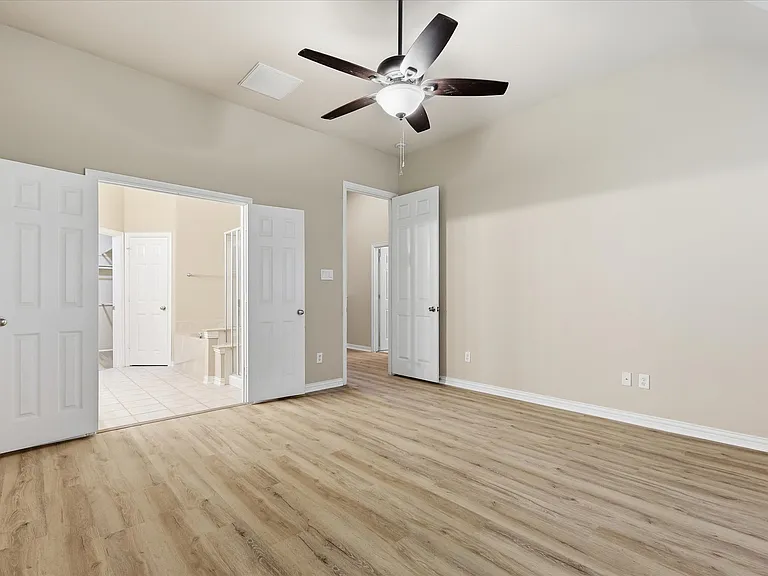 1725 Brookview Dr — Photo 7