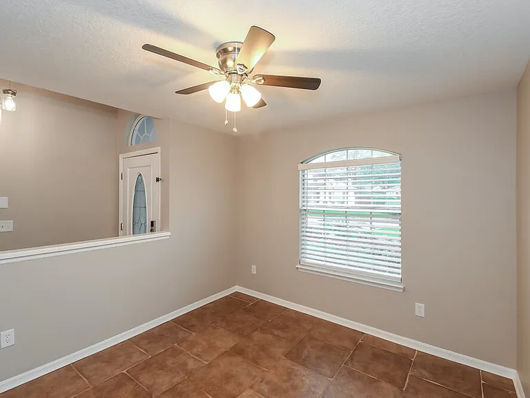 4737 Kernan Mill Ln E — Photo 5