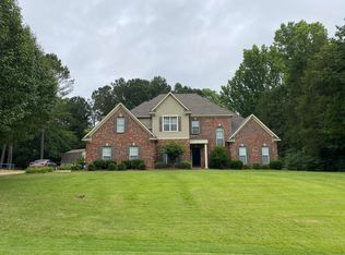 2216 Oak Woods Dr W, Hernando, MS 38632