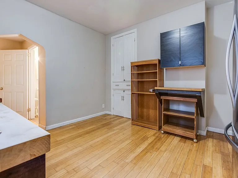 12 E Sycamore St — Photo 8