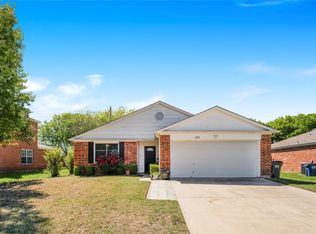 1603 Columbia Dr, Glenn Heights, TX 75154