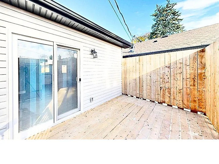 77 Godfrey Dr — Photo 13