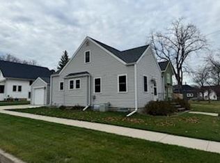 595 E Kinder St, Richland Center, WI 53581