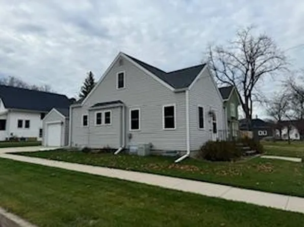 595 E Kinder St, Richland Center, WI 53581