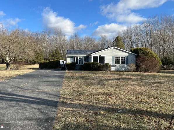 405 Whig Ln, Glassboro, NJ 08028