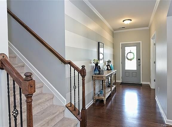 4th image of 115 Holly Oak Way