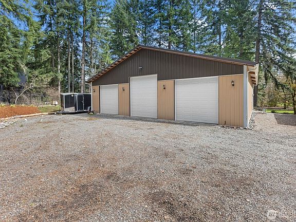 3rd image of 12217 224th Avenue E