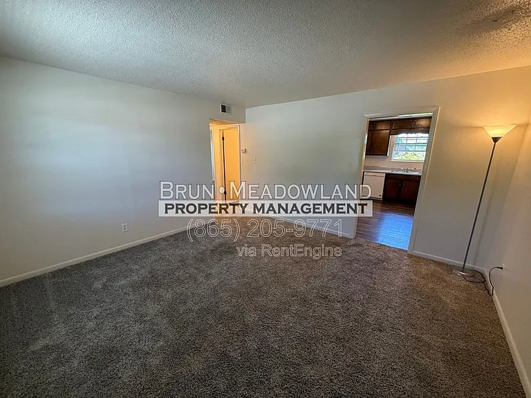 128 Lynnwood Dr #10 — Photo 11