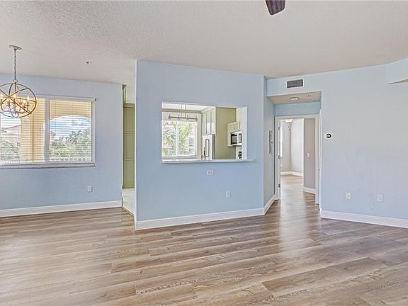 5th image of 11023 Legacy Ln APT 303