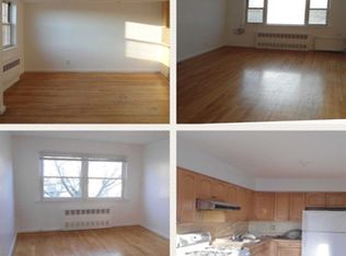 5915 Kissena Blvd, Flushing, NY 11355