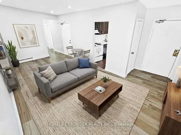 2953 Lawrence Ave E, Toronto, ON M1P 2V6