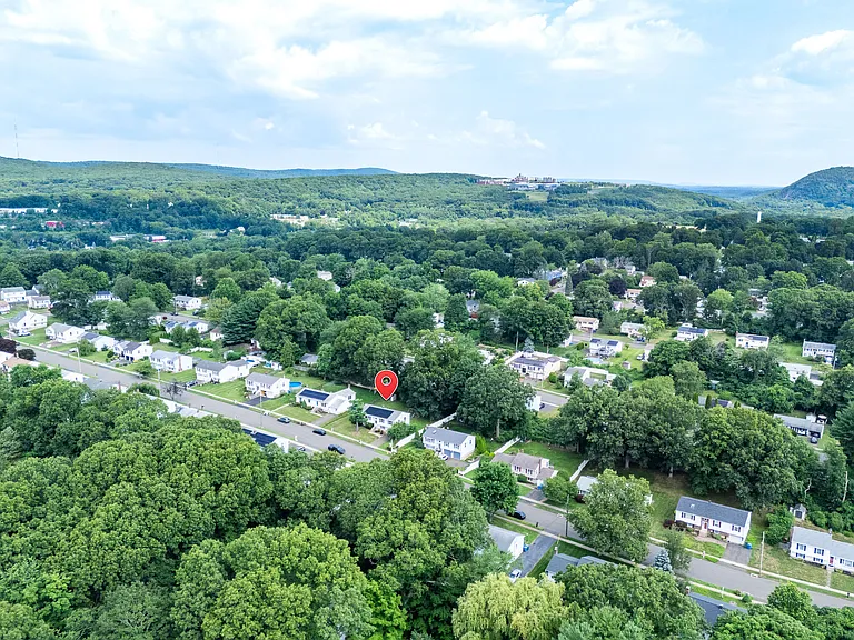 164 Tanglewood Dr — Photo 34