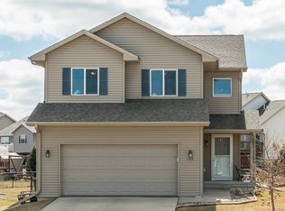 149 Brighton Cir SW, Cedar Rapids, IA 52404