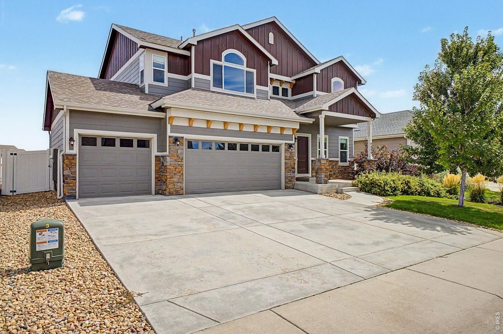 4689 Waltham Dr
