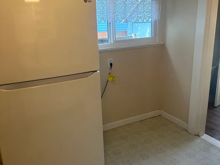 524 S Blakeley St — Photo 9
