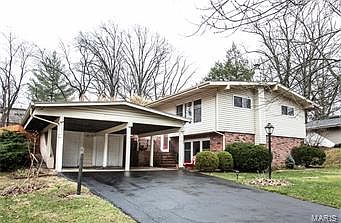 1st image of 65 Willow Brook Dr
