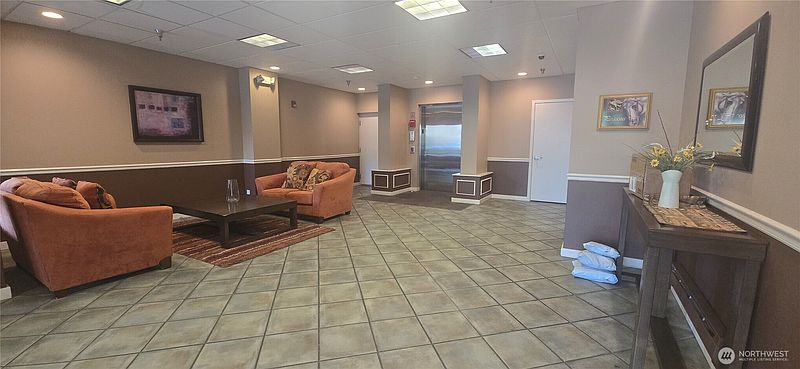 3rd image of 12345 Roosevelt Way NE #406