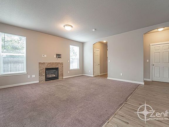 4th image of 3001 NE Emmerson Ct