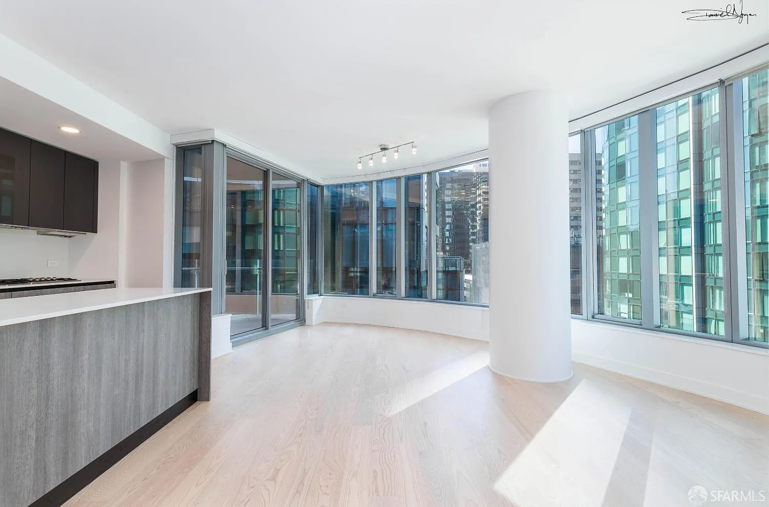 2 bed, 2.0 bath, 1379 sqft, $9,250 — Photo 1