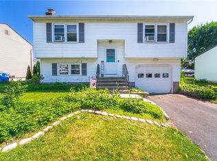 19 Westwood Cir, Meriden, CT 06450