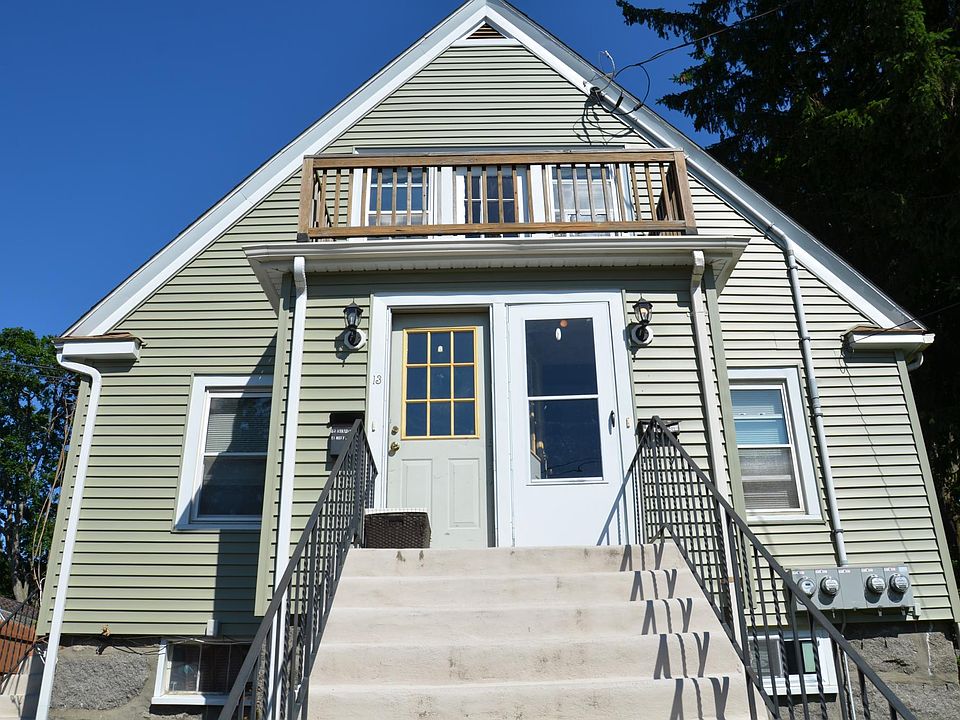 1st image of 13 Station St