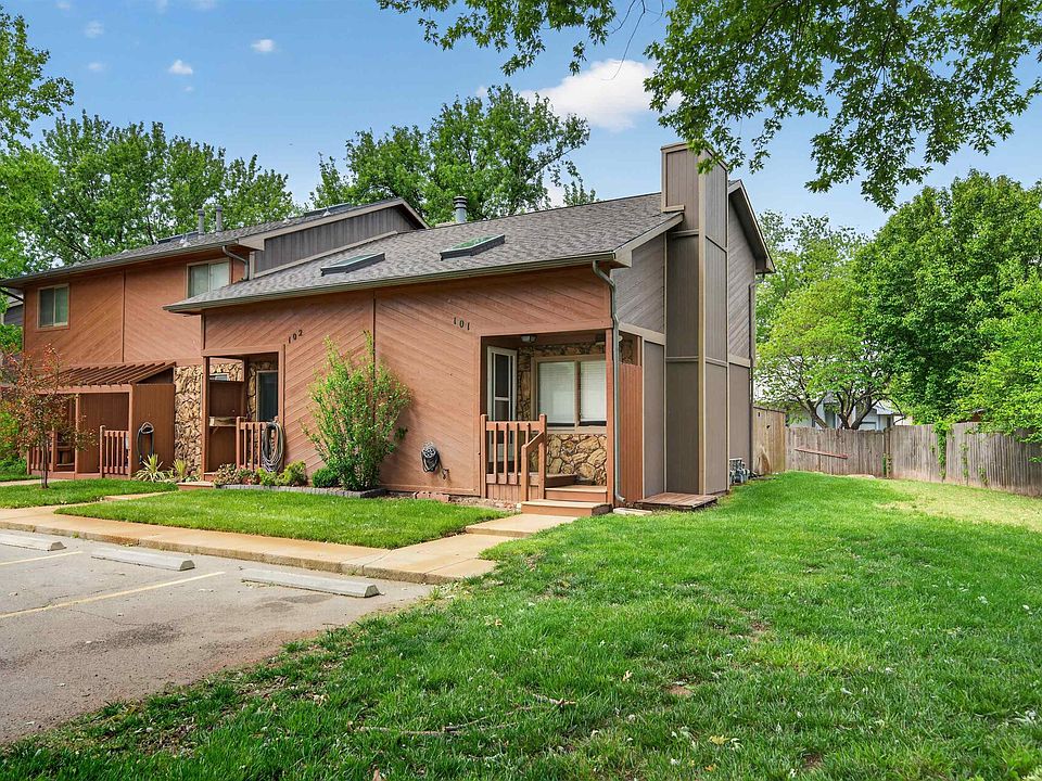 1st image of 1530 N Smith Cir Unit 101