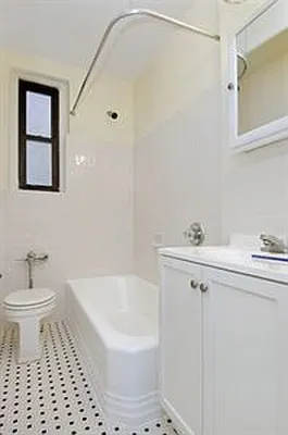 Rented by Douglas Elliman | media 14