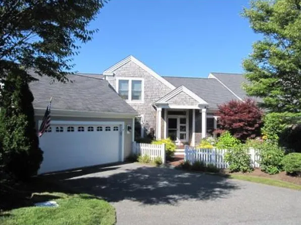 31 W Trevor Hl, Plymouth, MA 02360