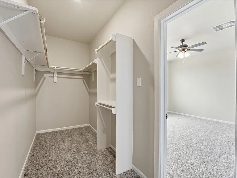 4307 Larkspur St — Photo 10