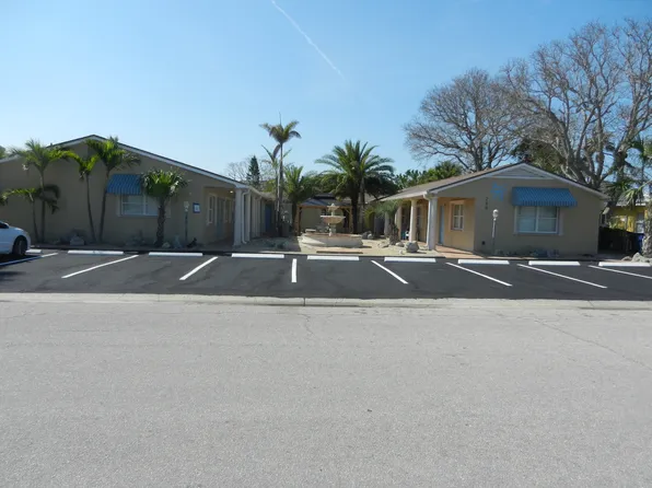 250 73rd Ave #6, Saint Petersburg, FL 33706