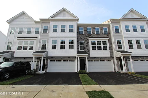 35 Crimson Dr Photo 1