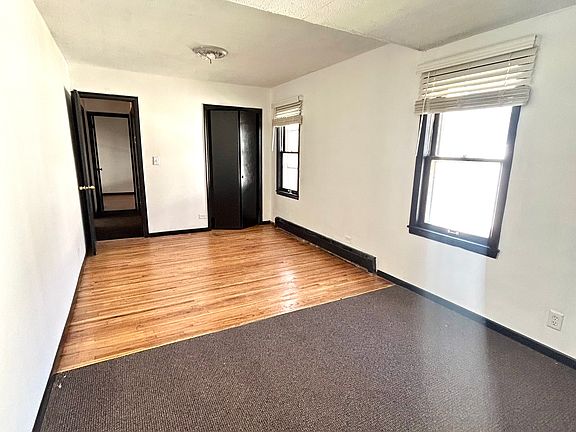 5th image of 4541 Camden Ave N