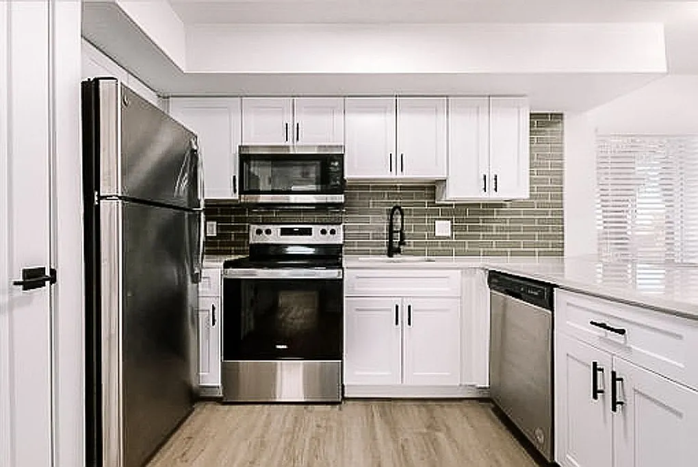 The Papago Gardens Apartments — Photo 3