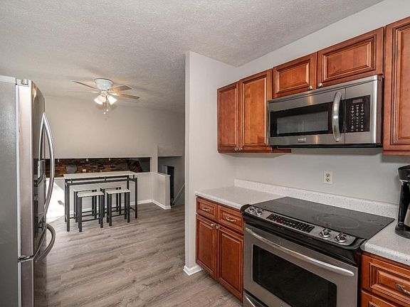 4th image of 5472 Dengail Dr