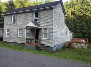 404 Cook St, Fayette City, PA 15438
