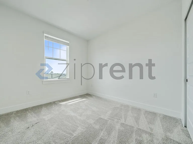 534 Sun Chaser Dr — Photo 25