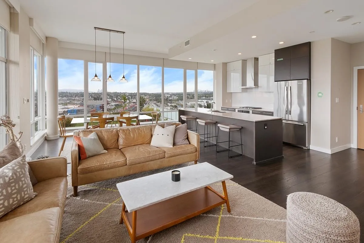 2 bed, 1550 sqft, $6,695 — Photo 4