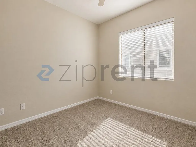 2315 E Pinchot Ave #128 — Photo 43
