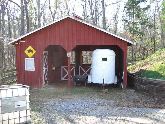 2 stall barn