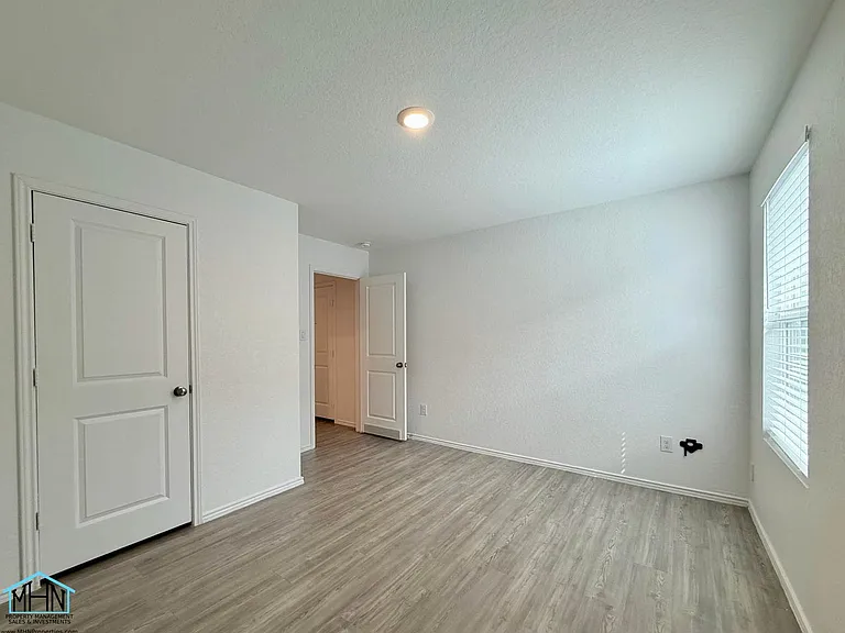 5506 Basil Chase Chase — Photo 9