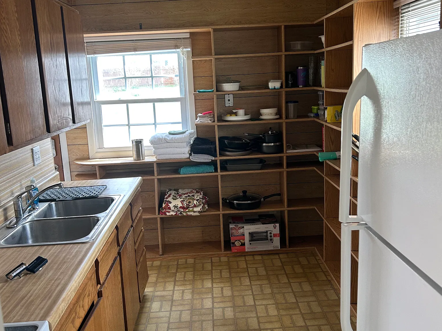 3 bed, 860 sqft, $2,000 — Photo 3