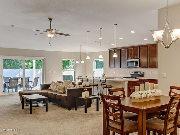 5th image of 11591 Sycamore Cove Ln