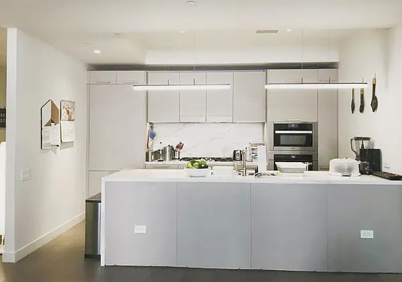 Rented by R New York | media 1